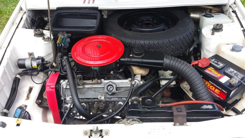 Illustration for article titled Would You Pay $5,500 For A Rare Fancy-Pants 1988 Yugo GVX?